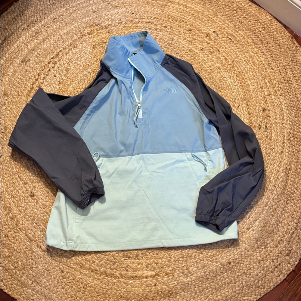 The North Face Light Blue and Dark Gray Quarter-Zip Jacket